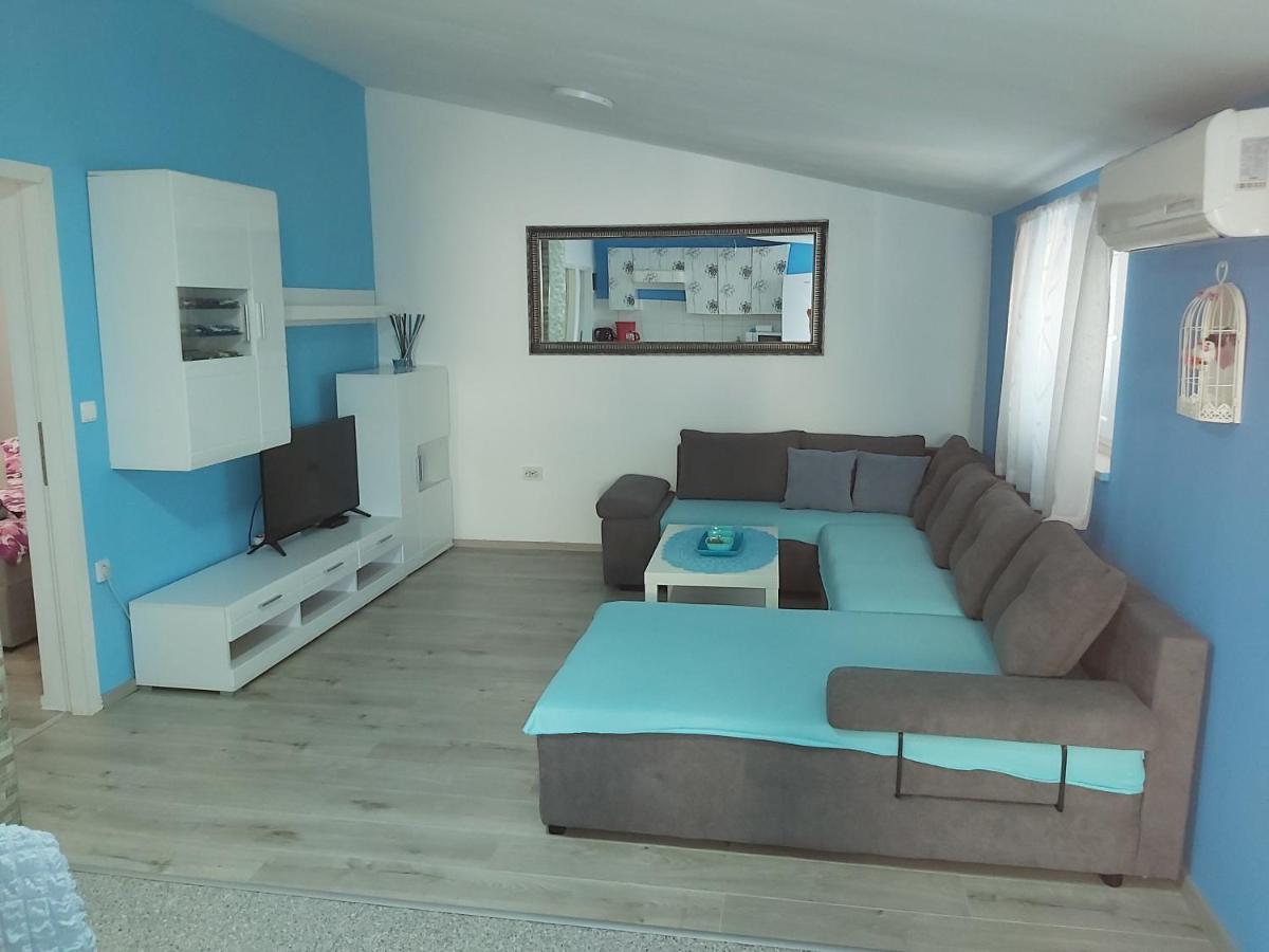 Apartman Ana Штиньян Экстерьер фото