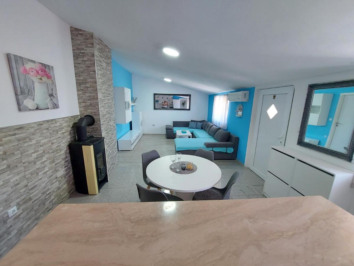 Apartman Ana Штиньян Экстерьер фото
